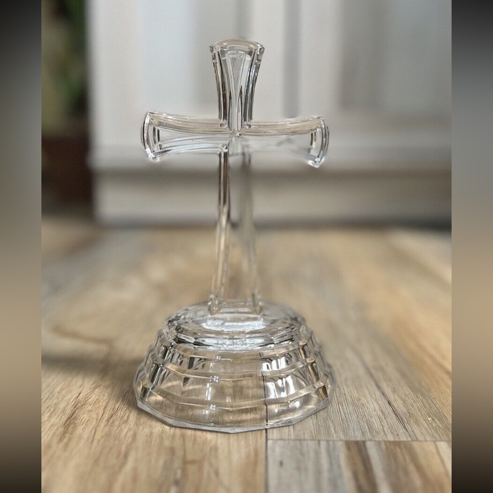 Crucifix Cross 7.25” Tall, Vintage Glass *Beautiful* Christian Decor